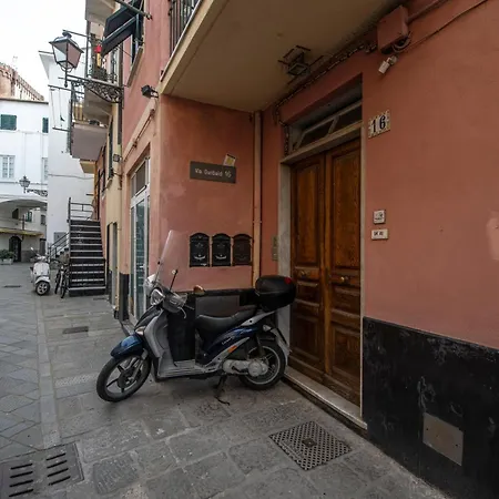 דירה 244b - Casa Ludo, Centro Storico,140m Dalla Baia Del Silenzio Patrimonio Unesco E Mare ססטרי לבאנטה